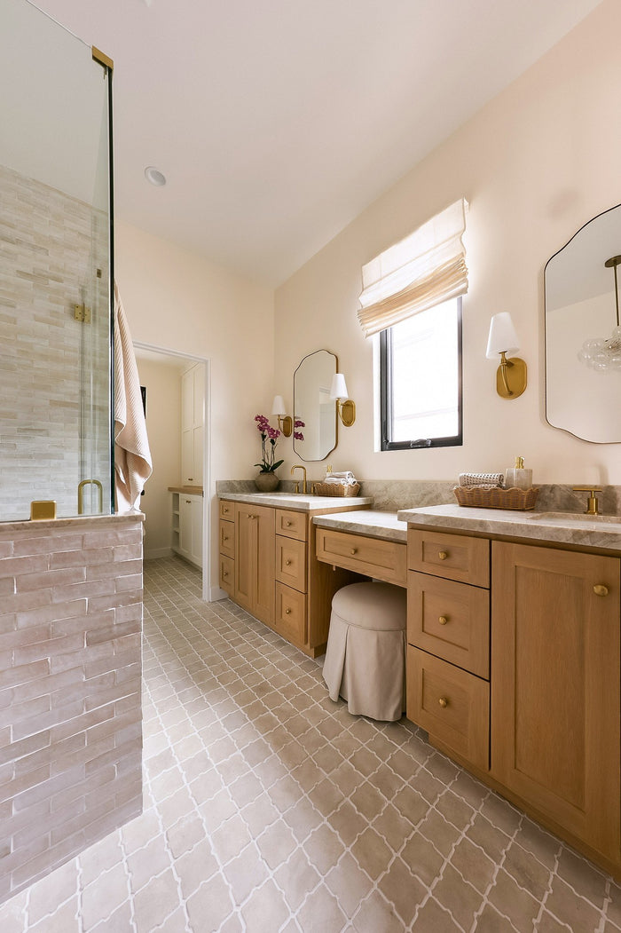 Wiseburn Arabesque 11B Bath