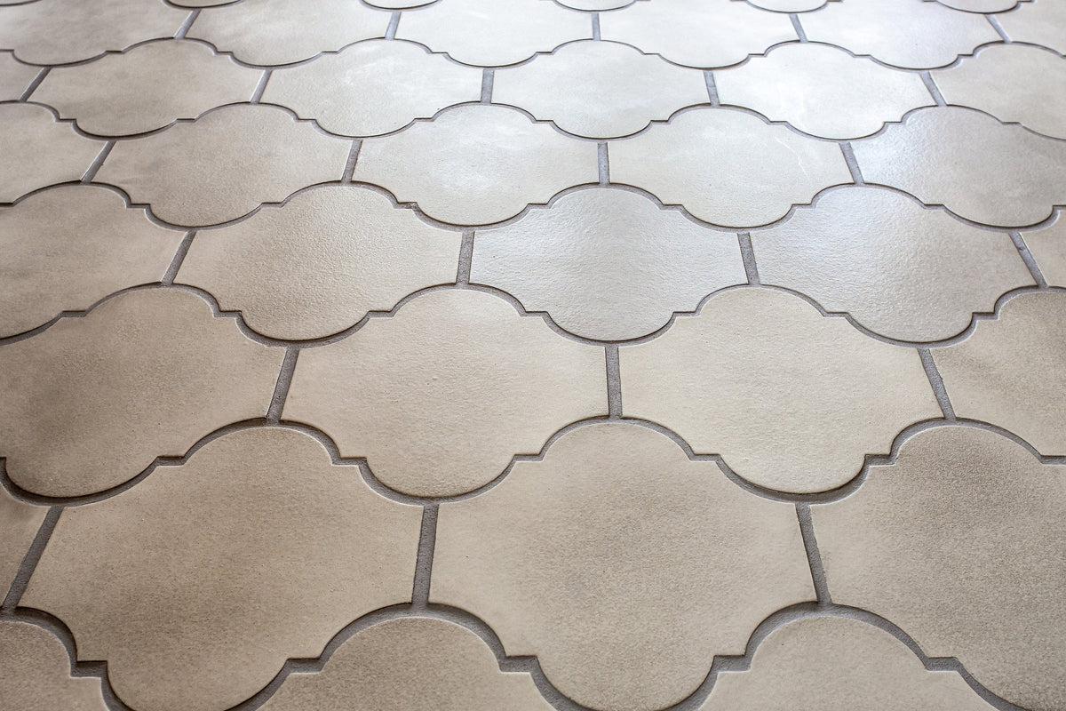 Scalloped tile and slim grout lines