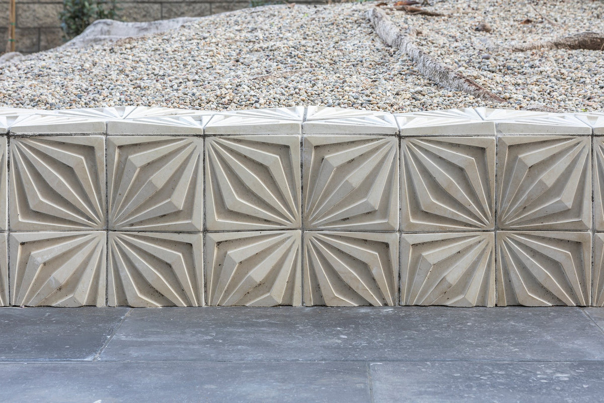 Faceted Compass Star tile up close