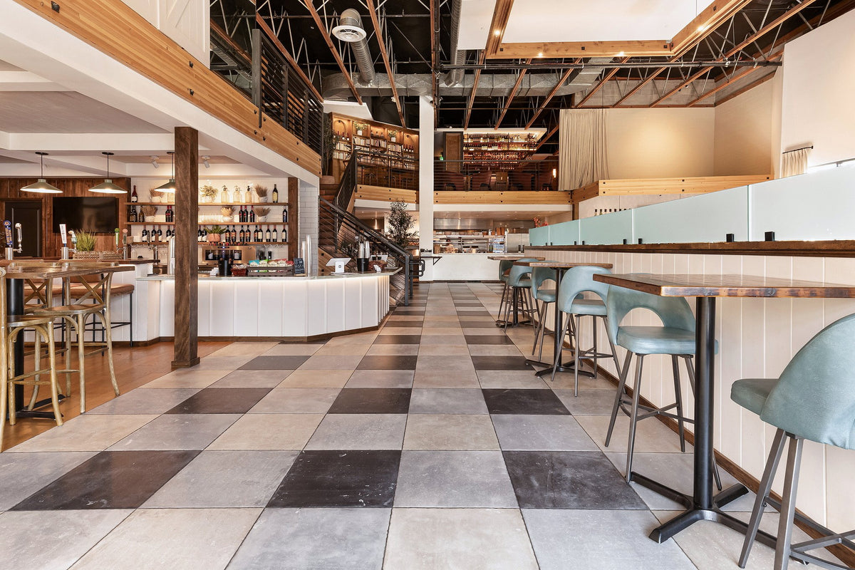 Market floor in Italian porcelain checks