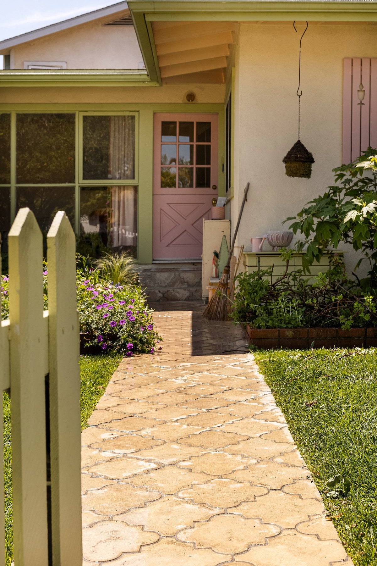 Front gate and Arabesque walk