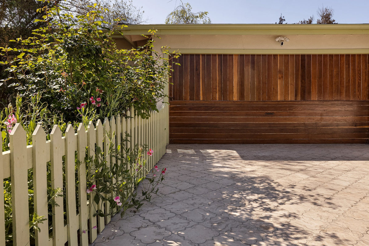 Arabesque paving by the garage