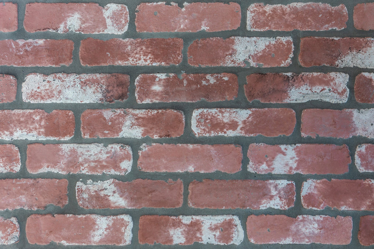 Antik Brick in Used Red up close