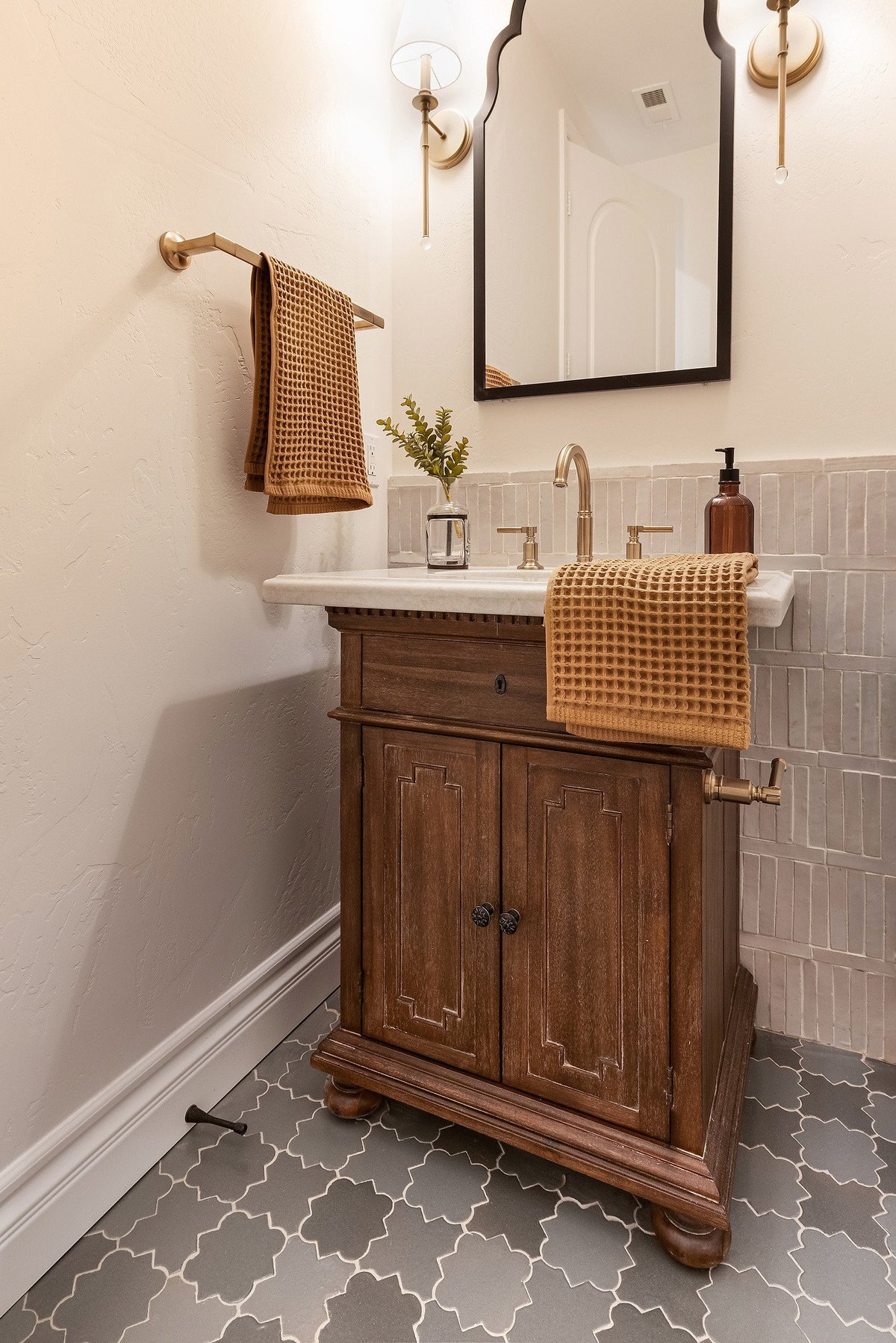 Powder bath with Metolius Ridge Arabesque