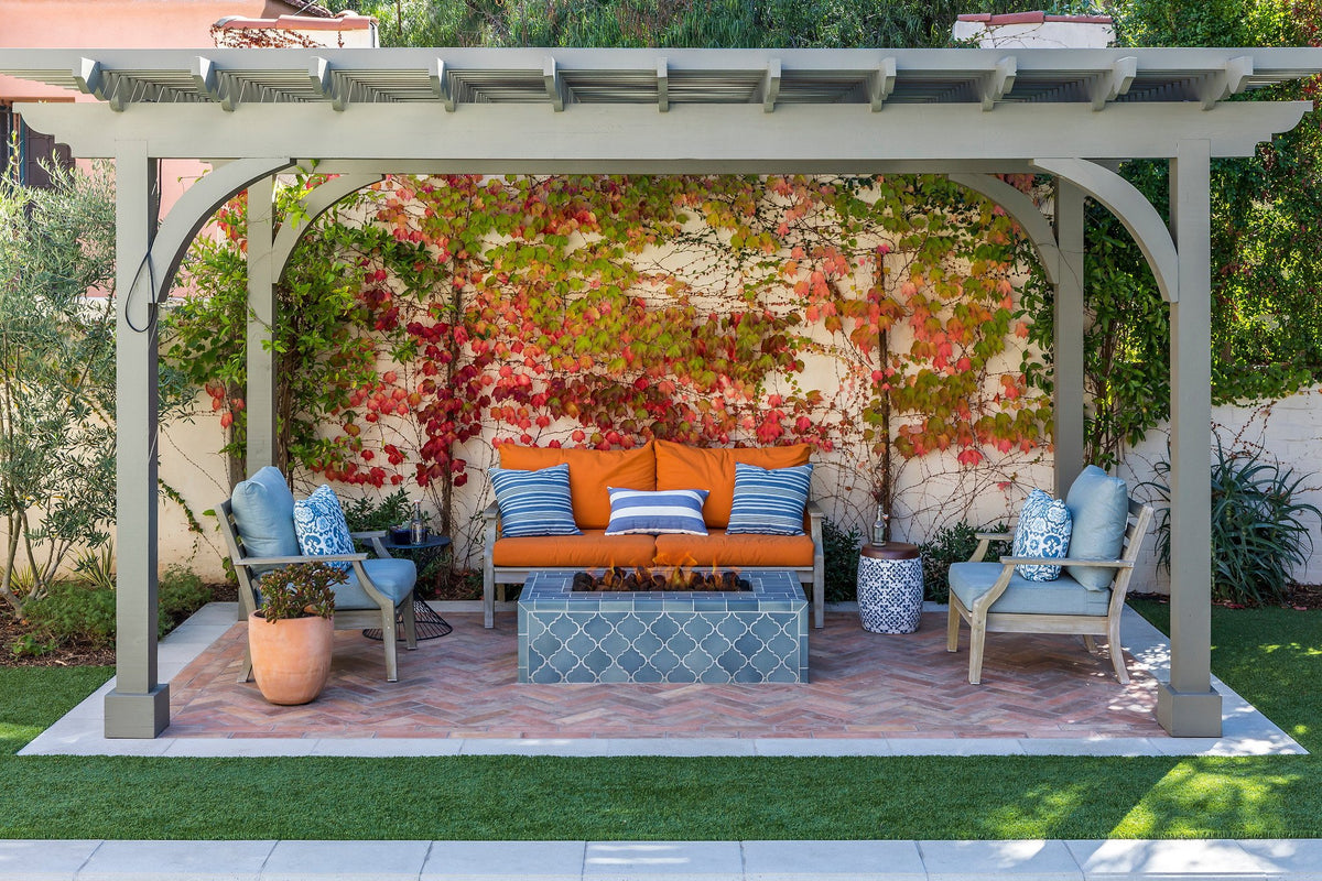 Pergola patio in herringbone Artillo