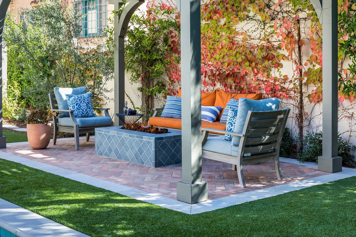 Patio seating on 4x12 Artillo