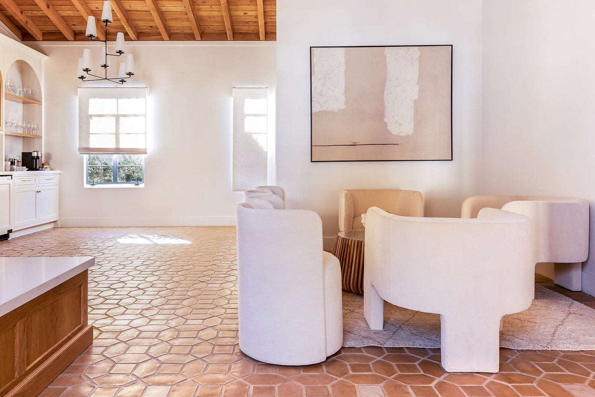 Lounge on Old California Picket