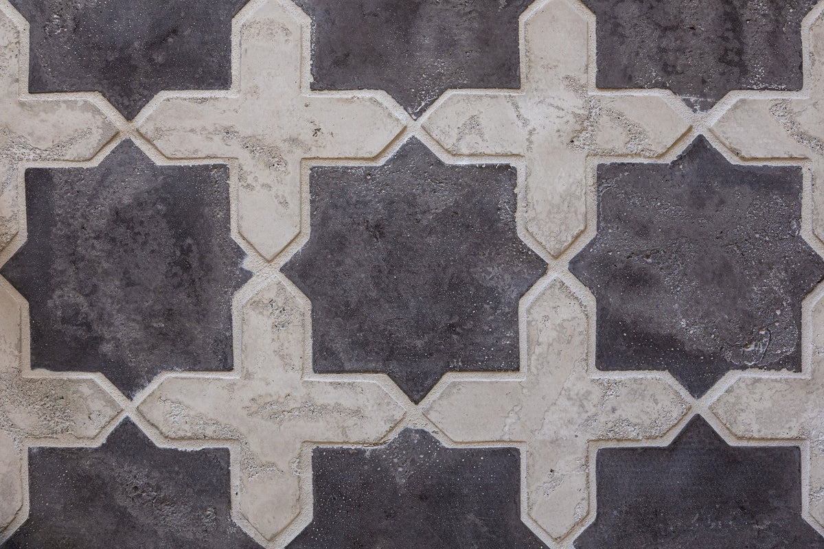 Close-up of 2C in Charcoal and Magnolia