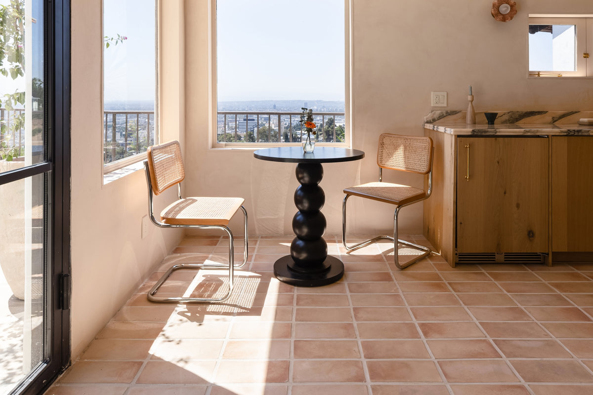 Bar nook with Artillo 6x12 Hacienda Flash