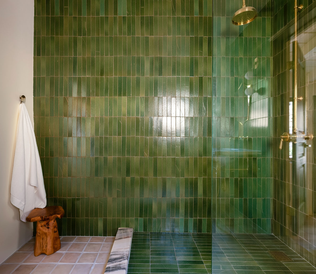 Emerald glazed shower