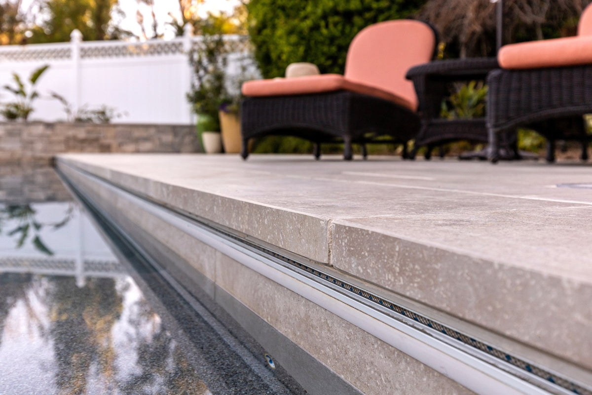 Bullnose coping at the water line