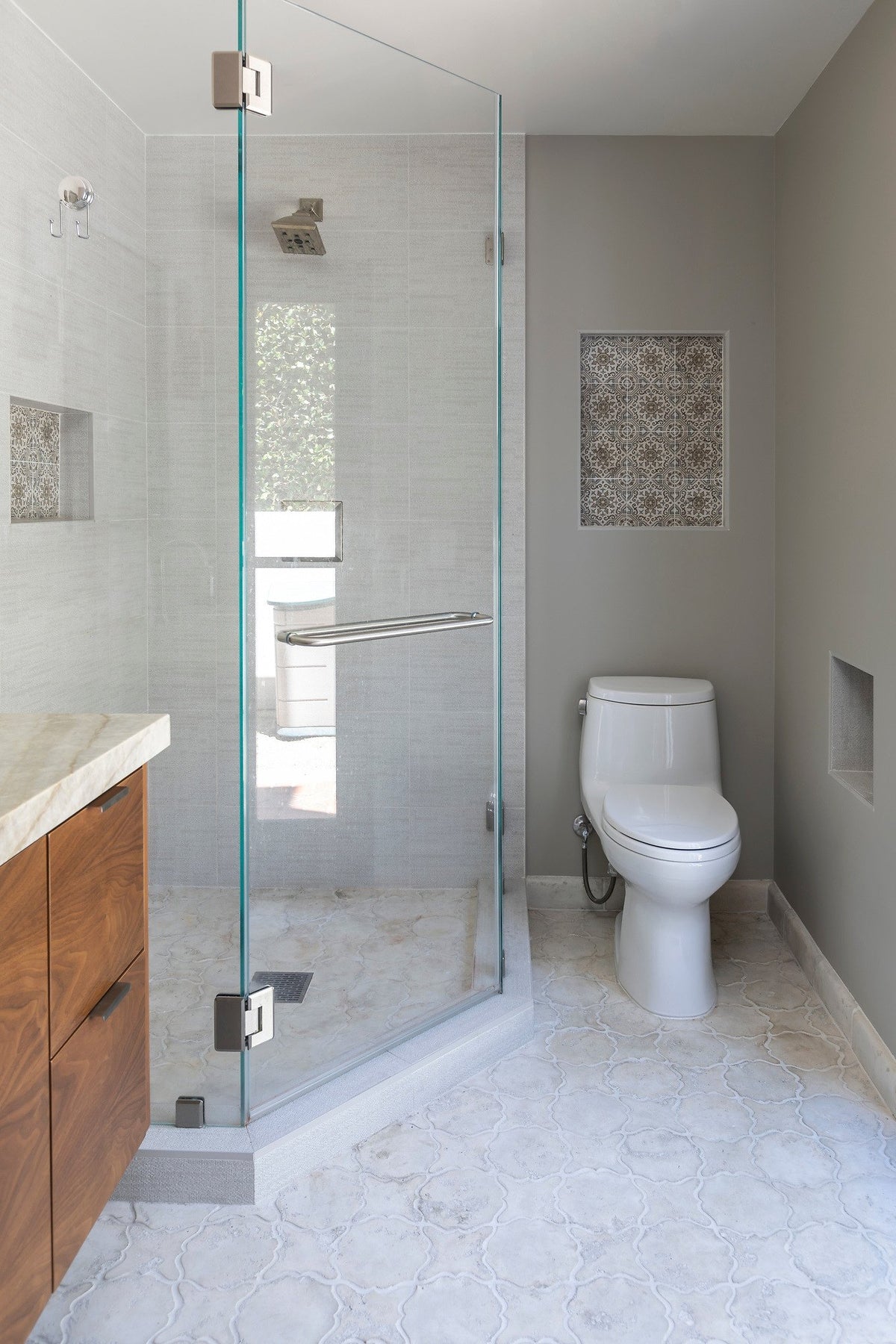 Bathroom with Arabesque 13 in Early Gray