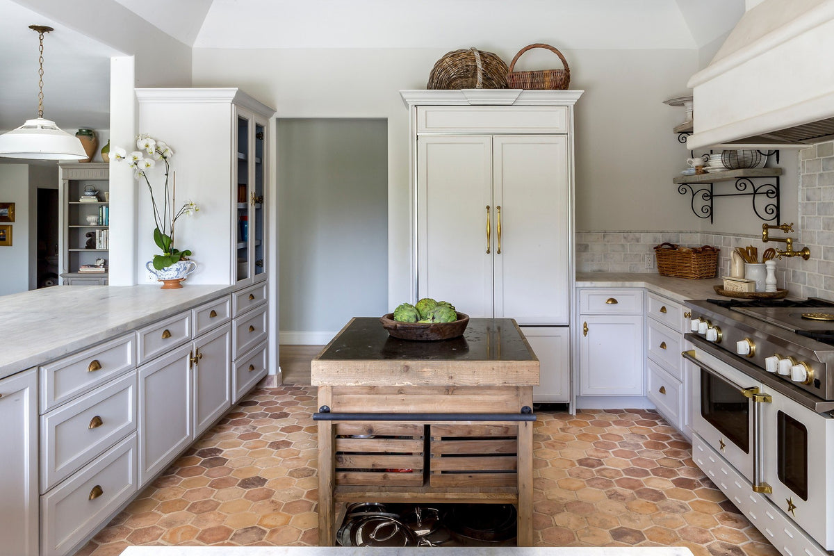 Hexagon floor along the kitchen run
