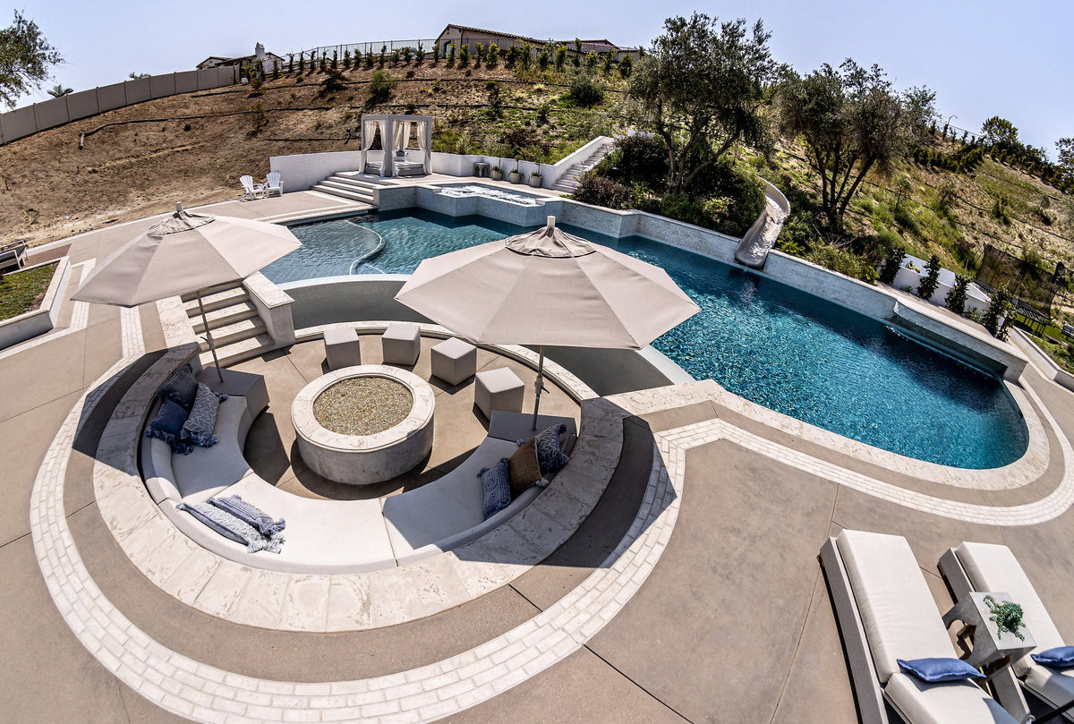 Pool, lounge and fire pit from above
