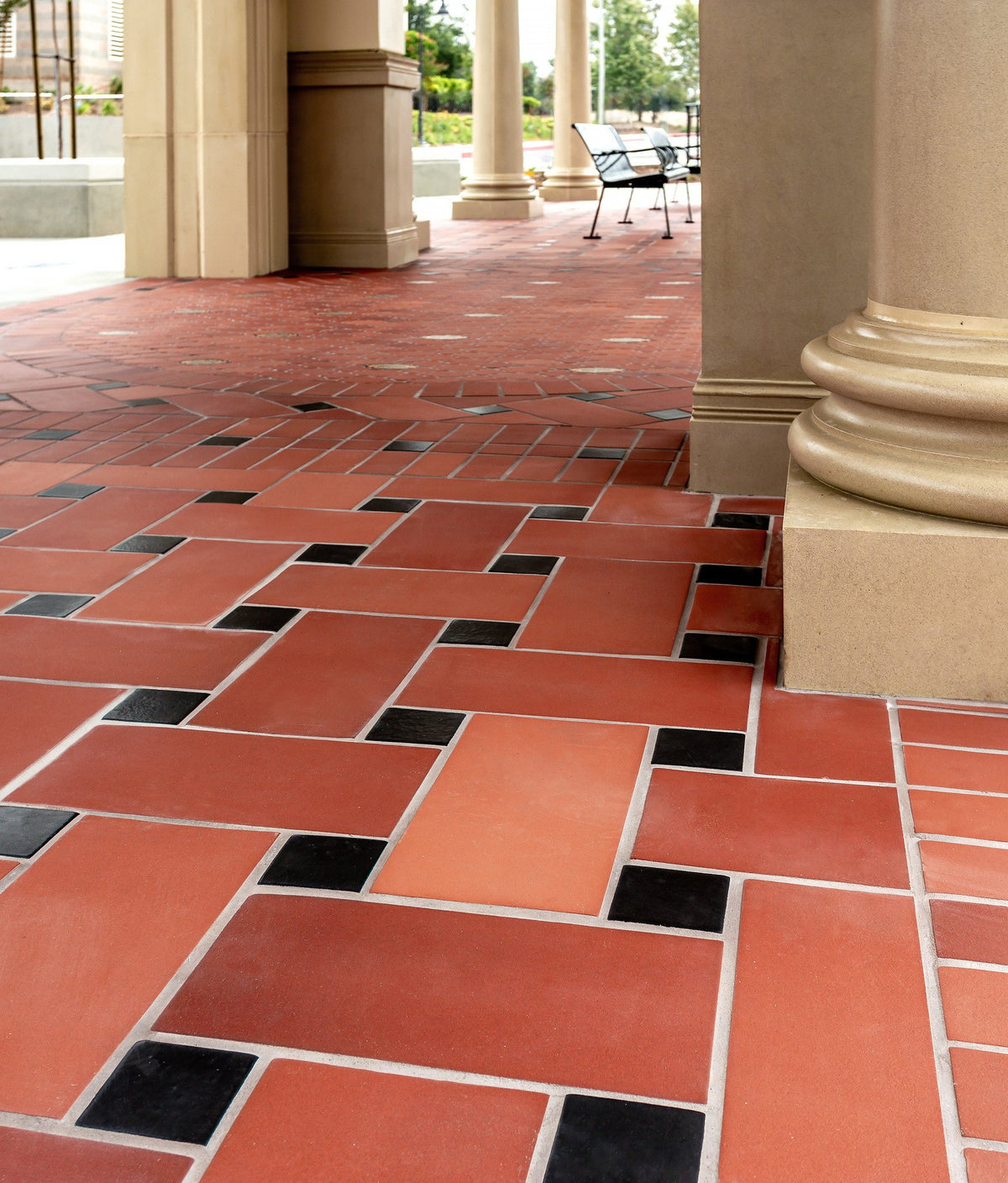Tile pattern around a column base