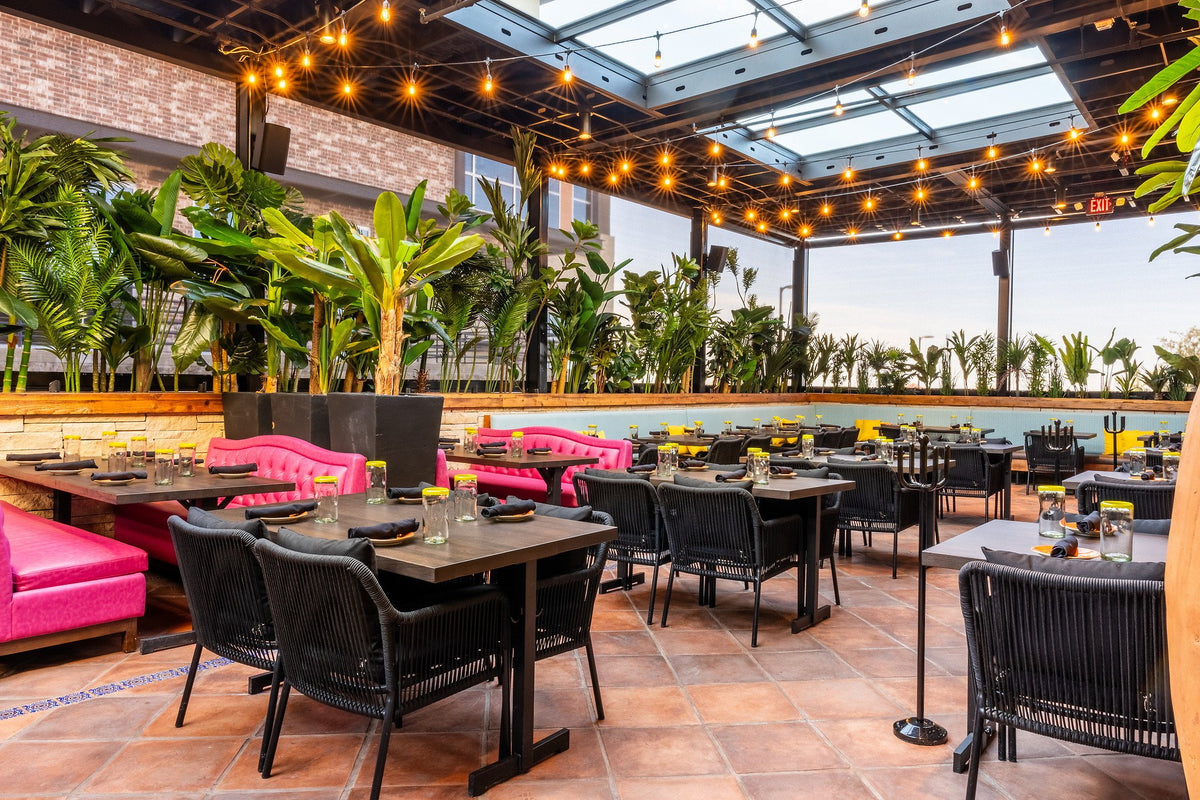 Pink banquettes over Spanish Cotto