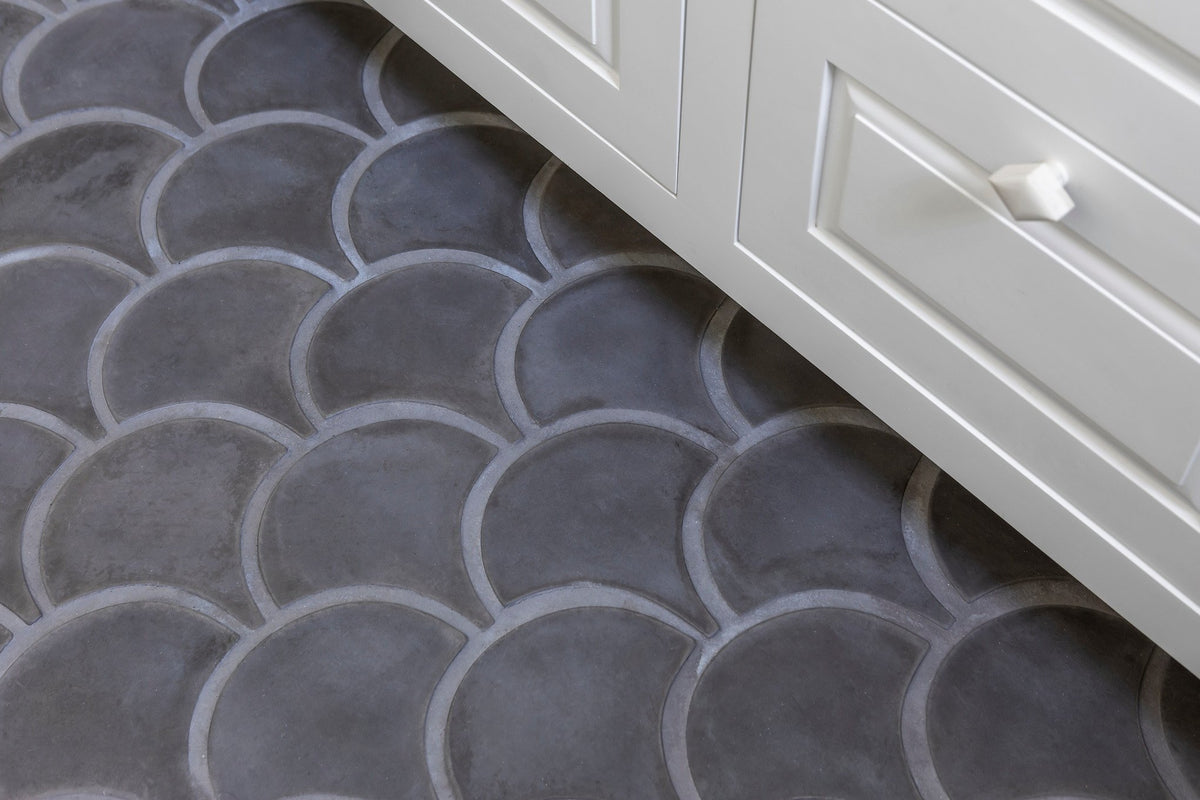 Conche tile meets the vanity